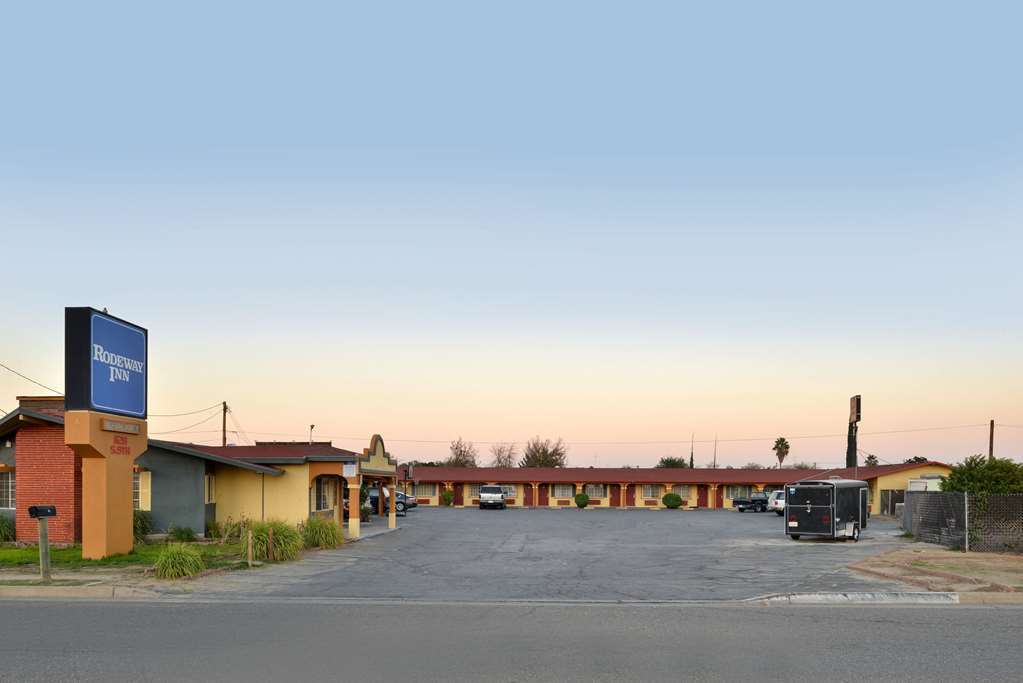 Rodeway Inn Modesto Exterior foto